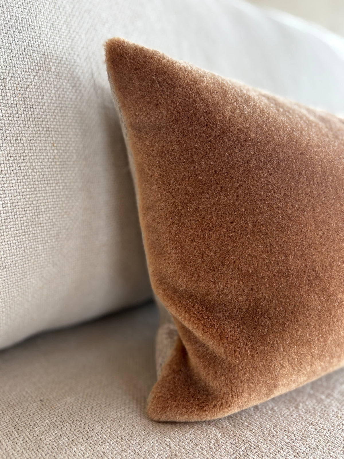 Luxury mohair decorative cushion Amy caramel 50x50 cm