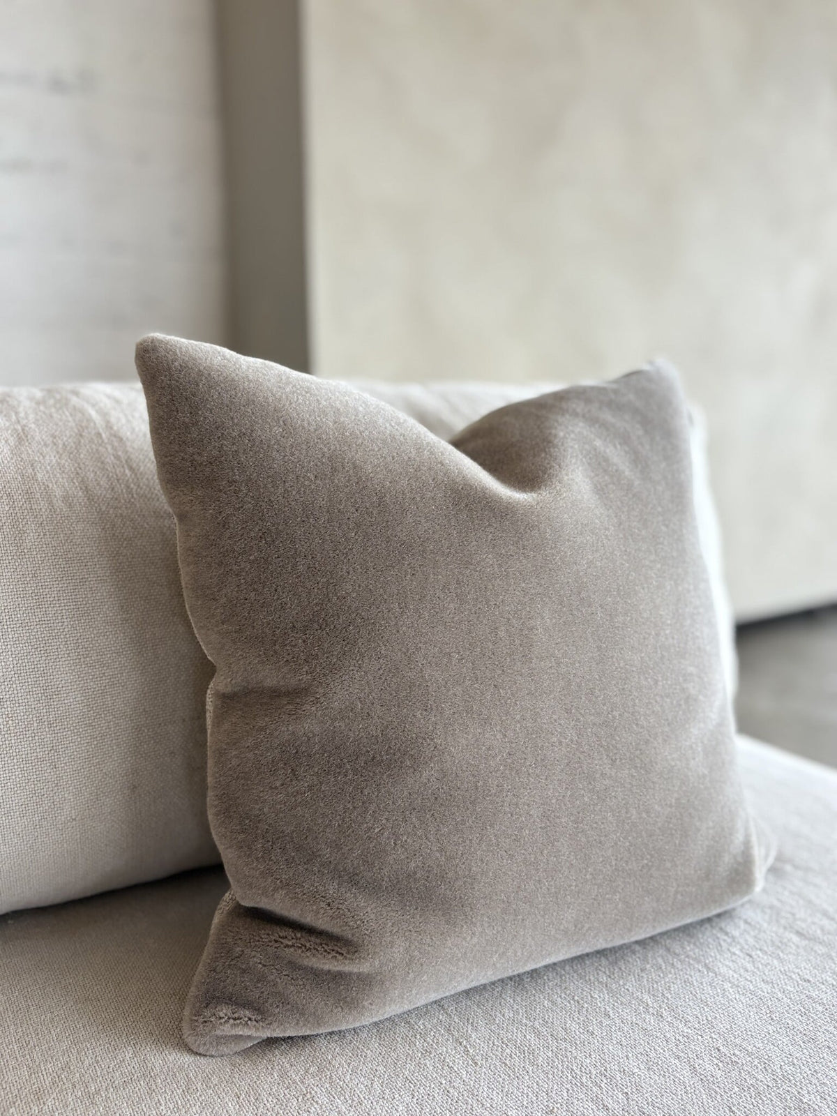 Luxury mohair decorative cushion Amy taupe 50x50 cm