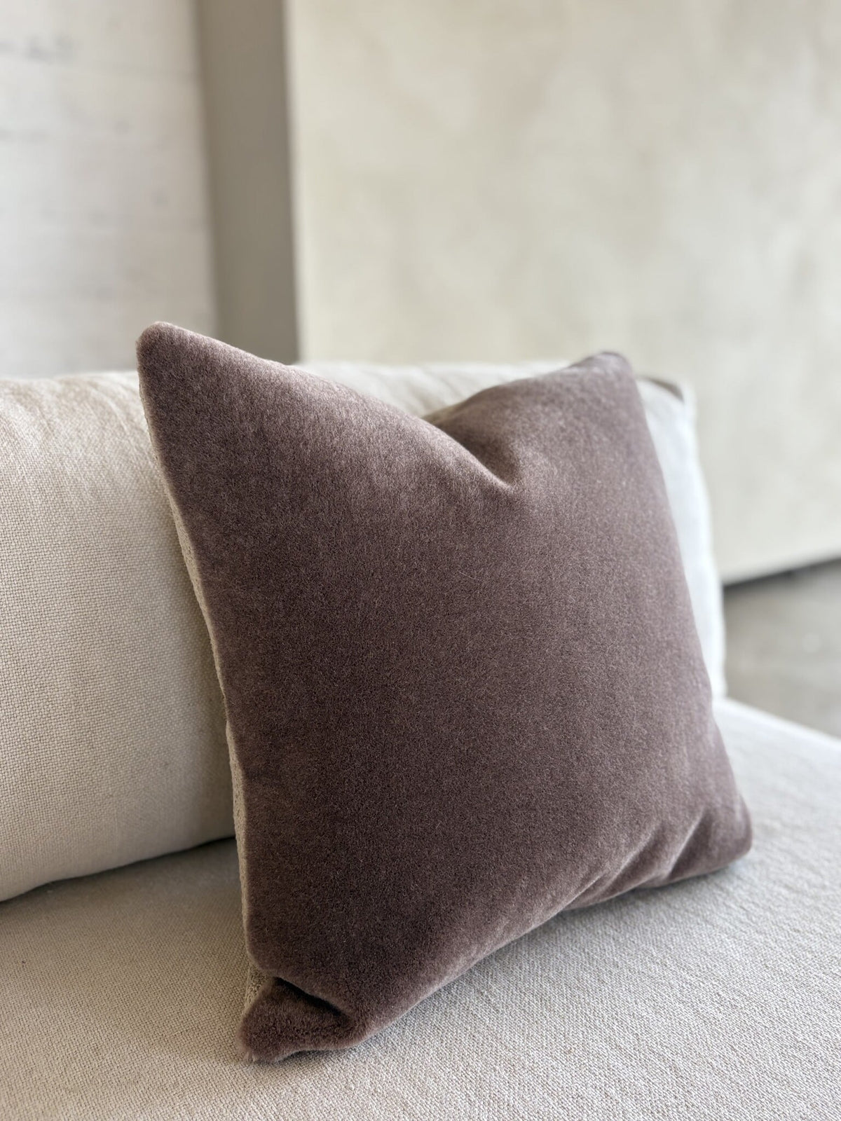 Luxury mohair decorative cushion Amy aubergine 50x50 cm