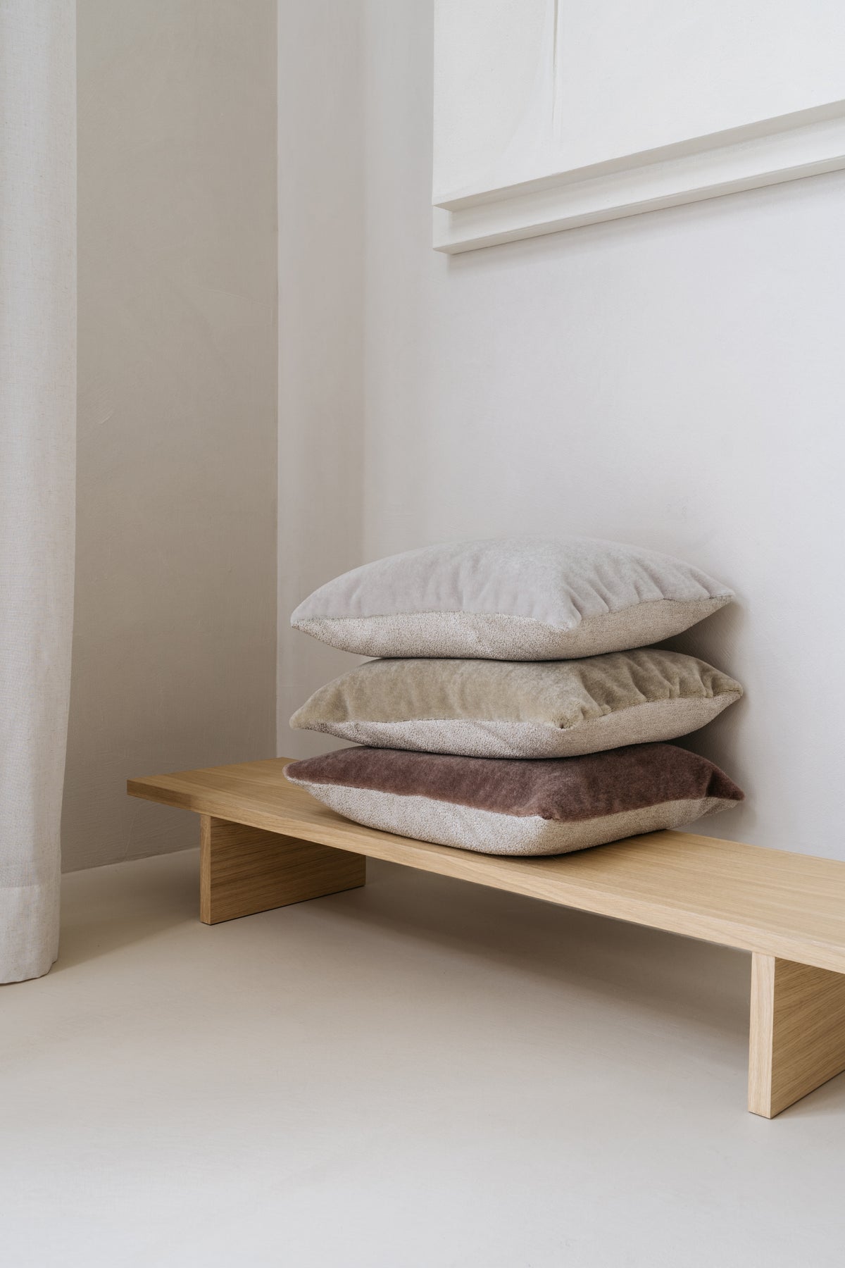 Luxury mohair decorative cushion Amy mist grey 50x50 cm