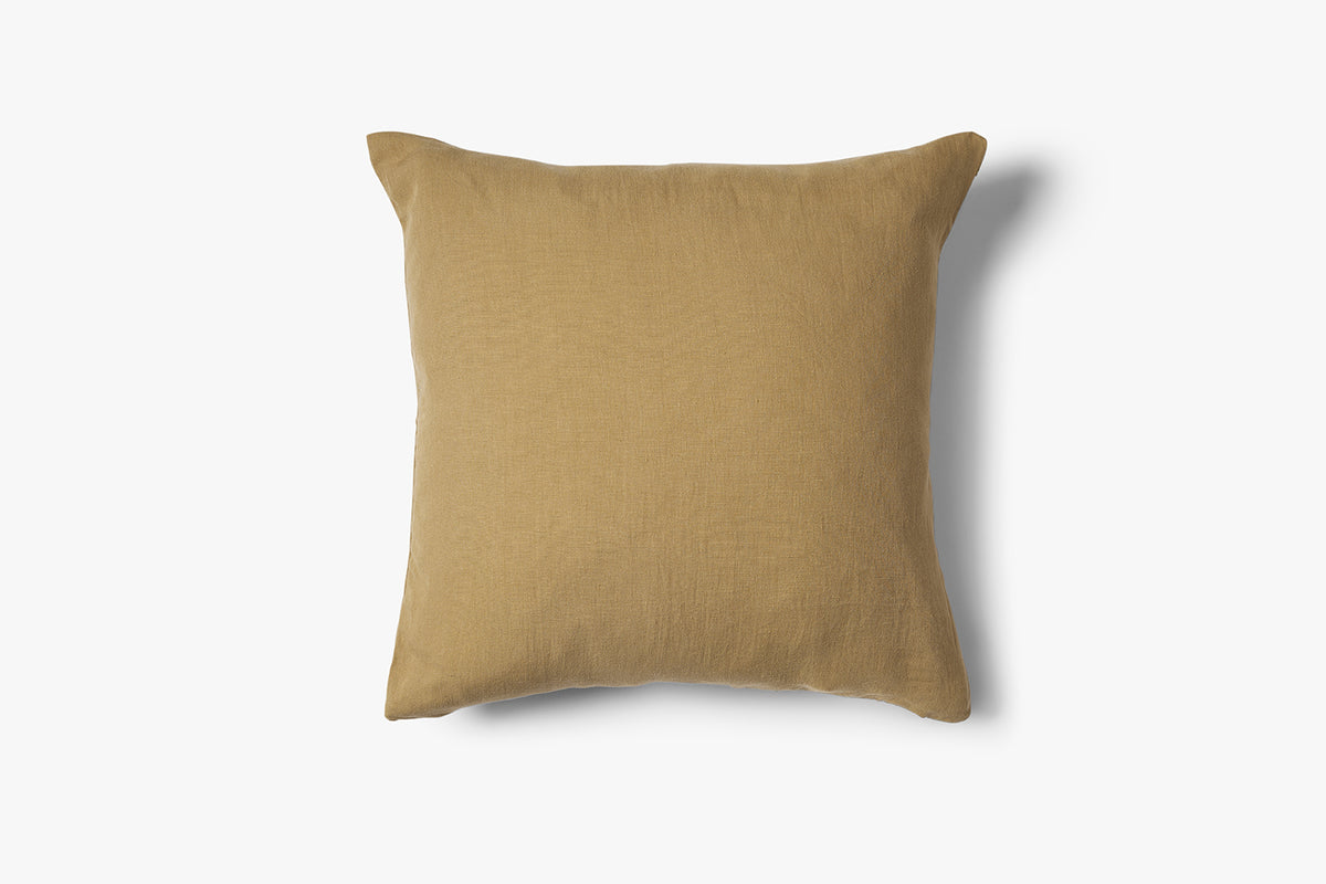 Washed 100% linen decorative cushion Scotty 50x50 cm Golden brown