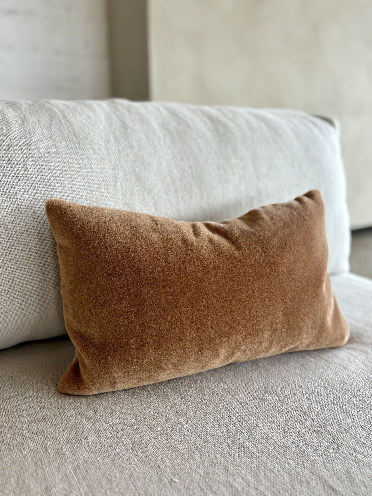 Luxury mohair decorative cushion Amy caramel 50x30 cm