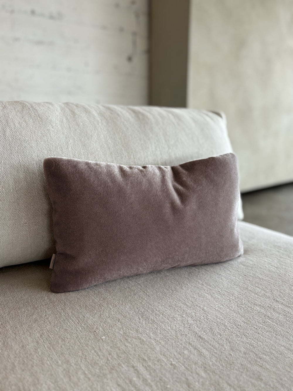 Luxury mohair decorative cushion Amy aubergine 50x30 cm