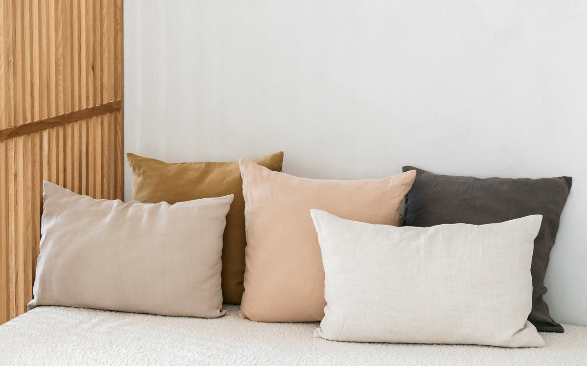 Washed 100% linen decorative cushion Scotty 60x40 cm Taupe