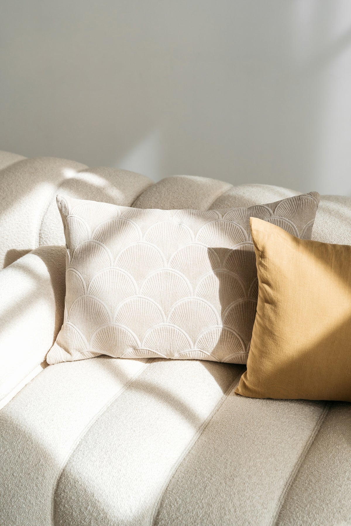 Washed 100% linen decorative cushion Scotty 50x50 cm Golden brown